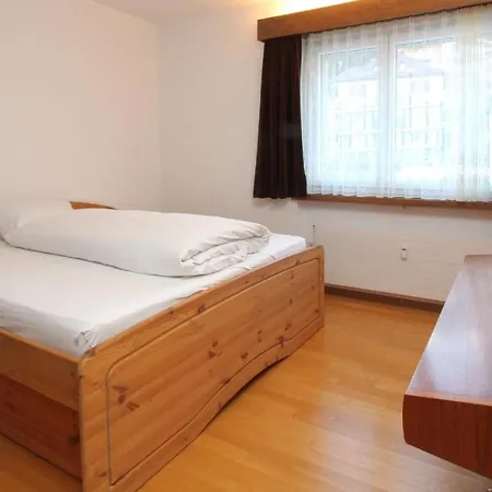 Chesa Alice Apartment *